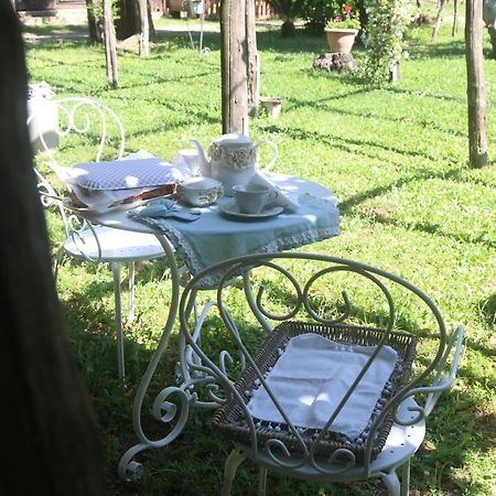 Emy'S Country House Apartment Кастеламаре ди Стабия Екстериор снимка