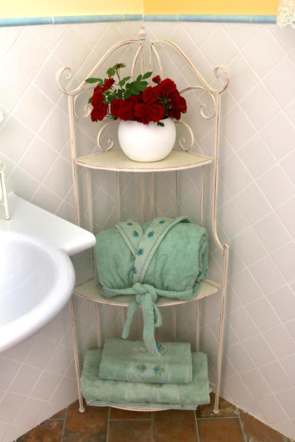 Emy'S Country House Apartment Кастеламаре ди Стабия Екстериор снимка