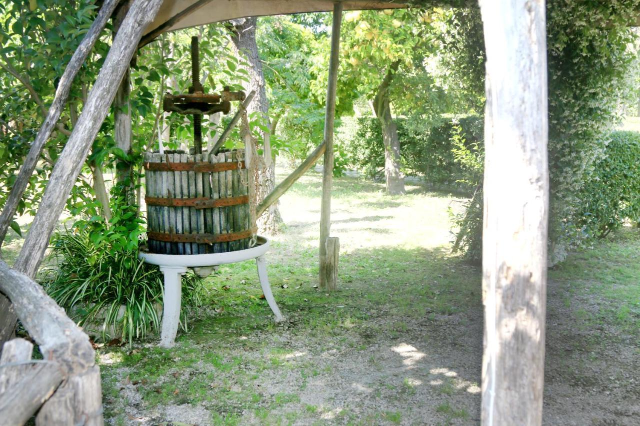 Emy'S Country House Apartment Кастеламаре ди Стабия Екстериор снимка